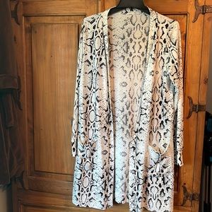 Women’s Cardigan size M